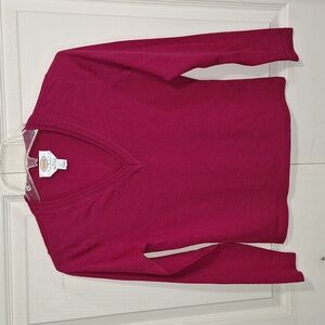 Talbots Petites 100% Merino wool v-neck sweater - M - fuschia pink